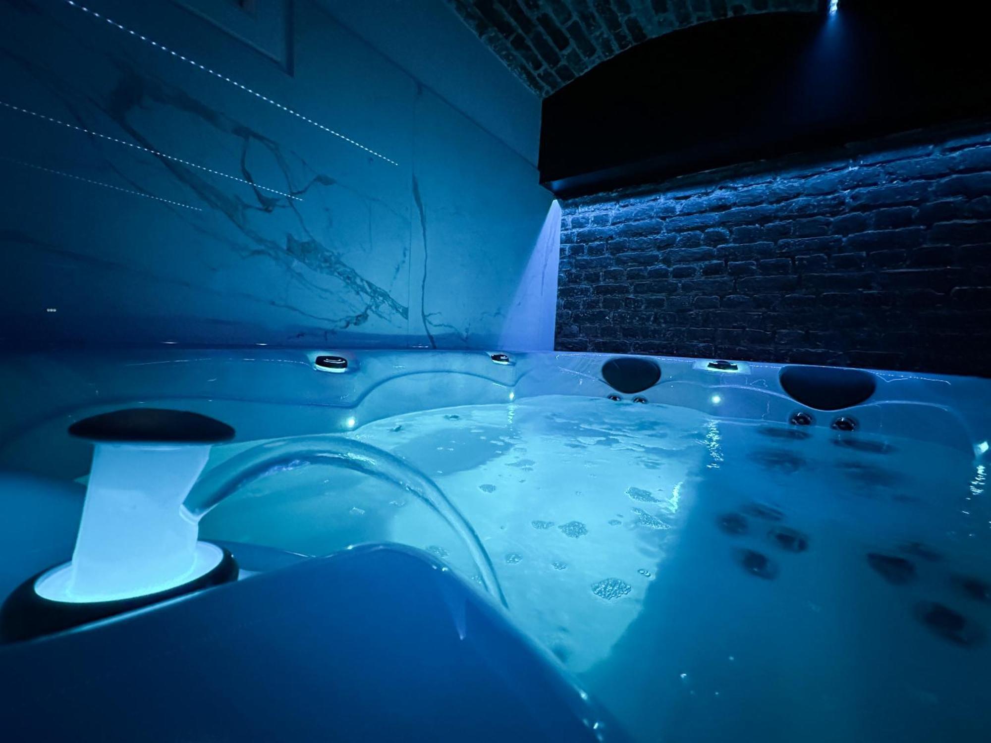 Le Bijou - Appartement, Sauna Et Jacuzzi - Lille Exterior foto